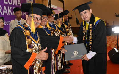 WISUDA XXIII SARJANA DAN DIPLOMA STMIK AMIKOM SURAKARTA – a Celebration Full of Joy and Hope