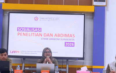 STMIK AMIKOM Surakarta Sukses Gelar Seminar dan Diseminasi  Hasil Penelitian dan PkM Internal 2025